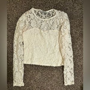 Hollister Crop Top with lace- medium.